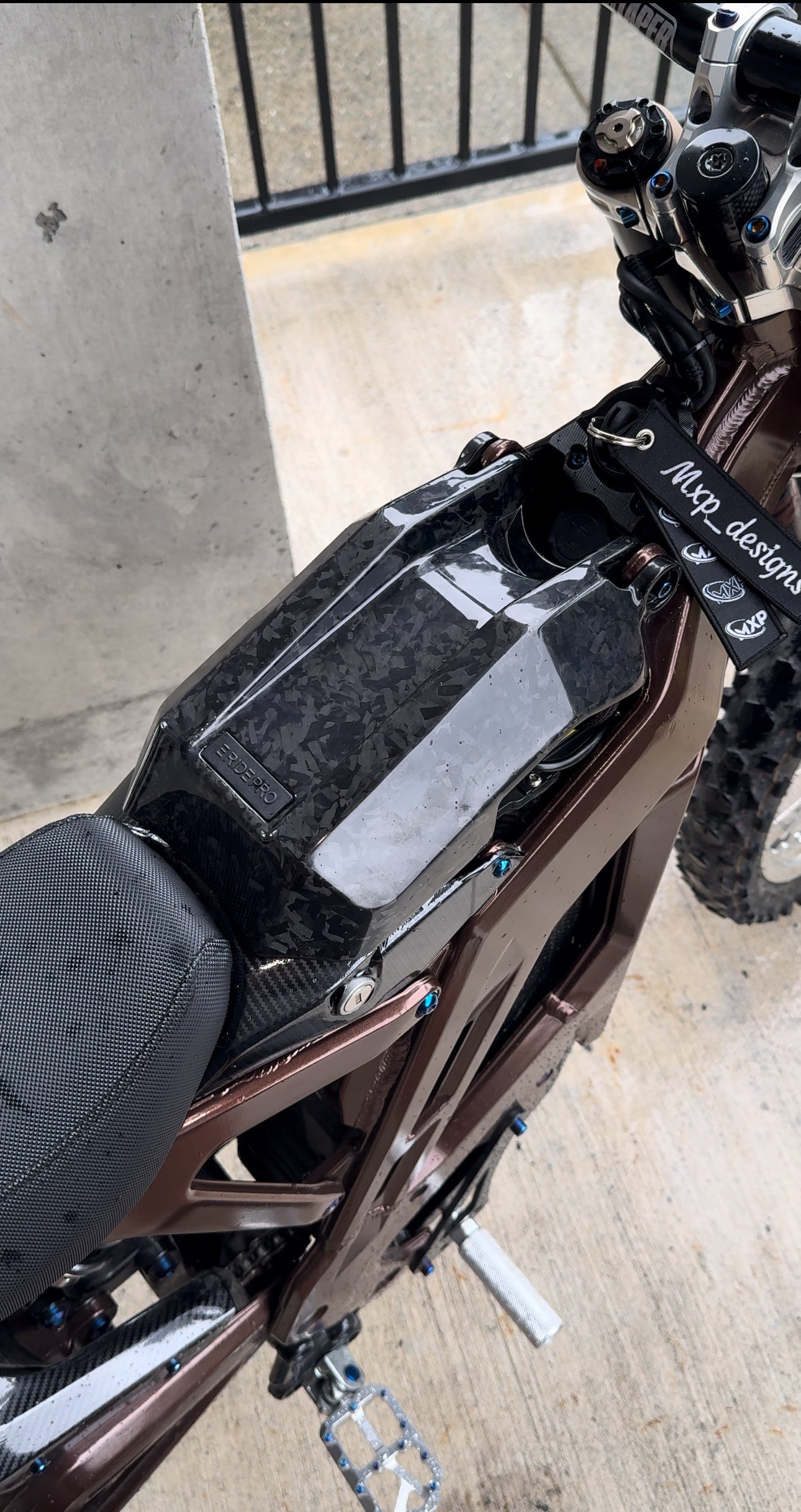 Eride carbon fiber battery