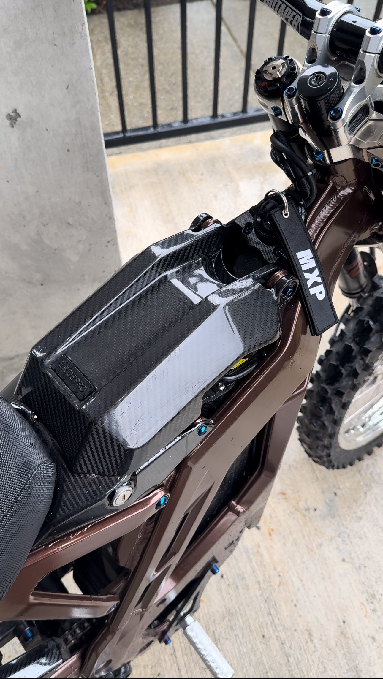 Eride carbon fiber battery